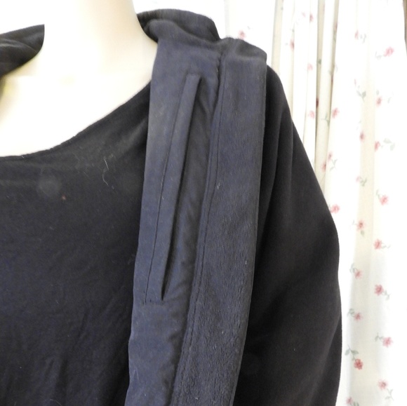 Size L Page & Tuttle Black Coat - Picture 2 of 6